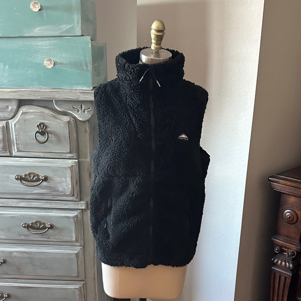 Penfield Black Sherpa Vest Full Zip